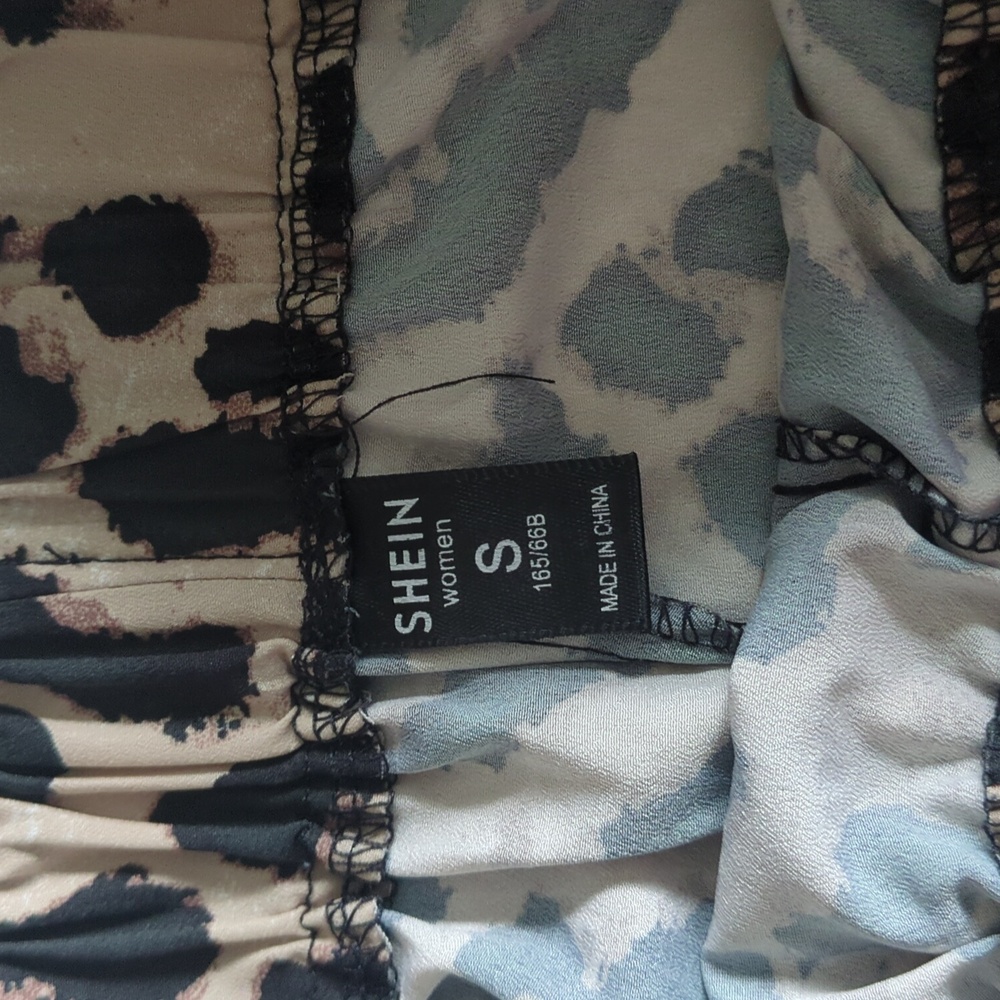 SHEIN High Waist Leopard Shorts - Picture 3 of 5